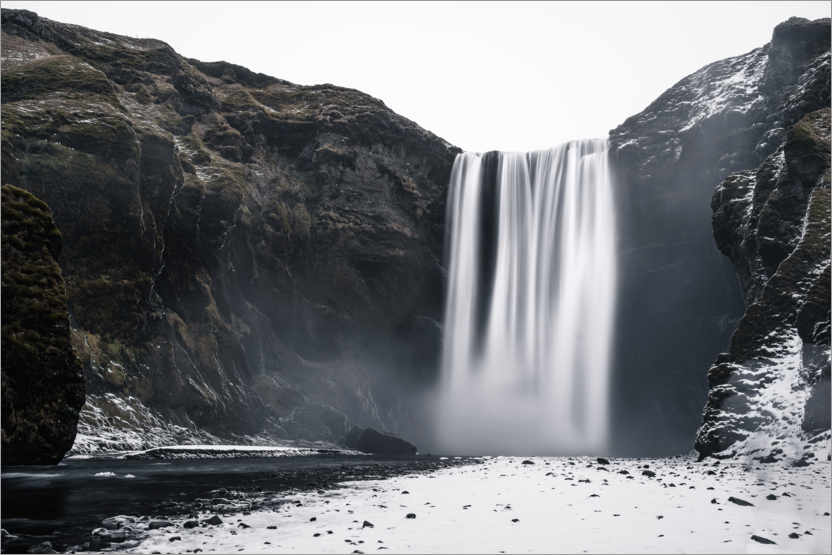 Plakat Waterfall in winter, Iceland