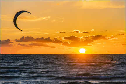 Plakat  Kite surfer in the sunset - HADYPHOTO